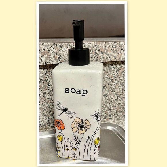 Joseph A. Collection Soap Dispenser Pump - Picture 1 of 4